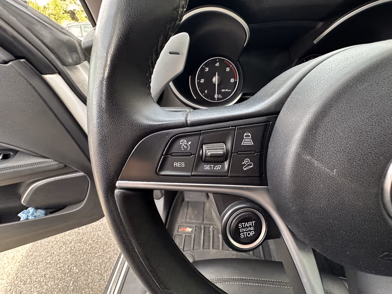 Alfa Romeo Stelvio - 13