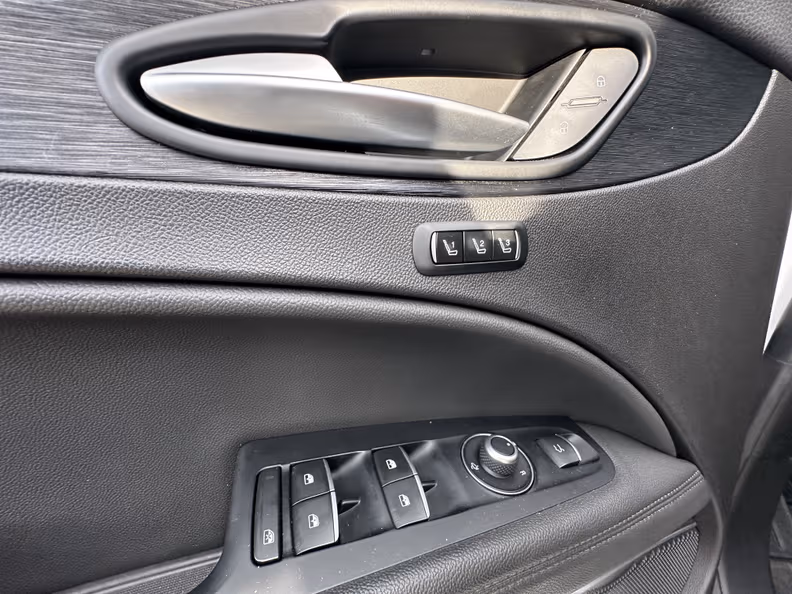 Alfa Romeo Stelvio - 16