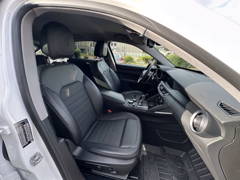 Alfa Romeo Stelvio - 26