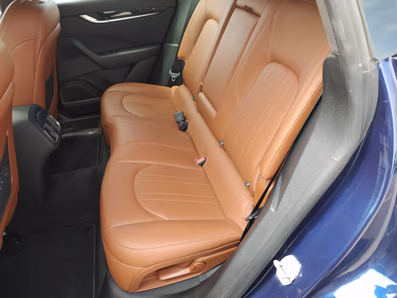 Maserati Levante - 12