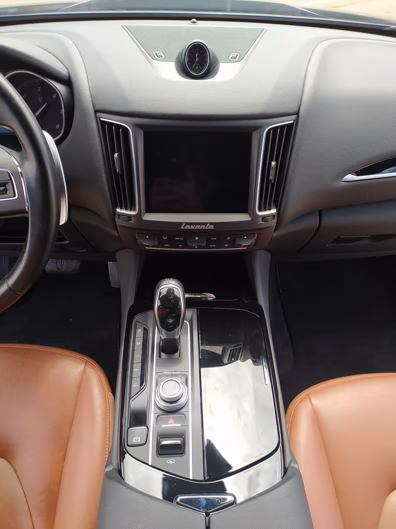 Maserati Levante - 15