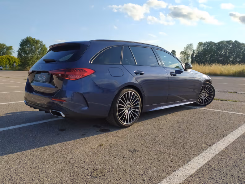 Mercedes-Benz C-Class - 4