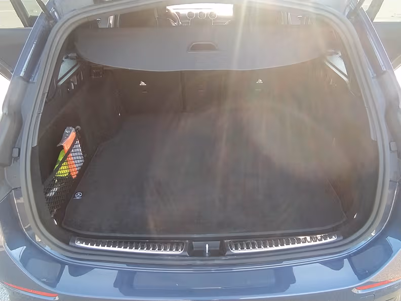 Mercedes-Benz C-Class - 60