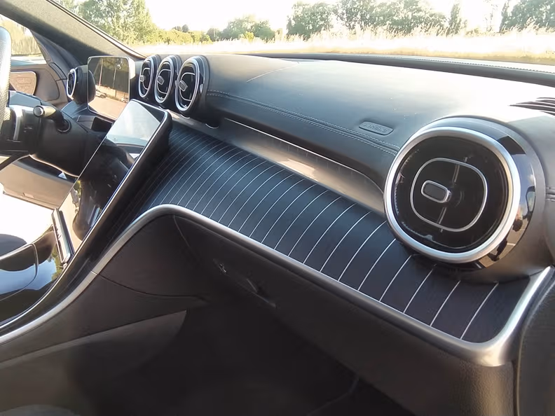 Mercedes-Benz C-Class - 34