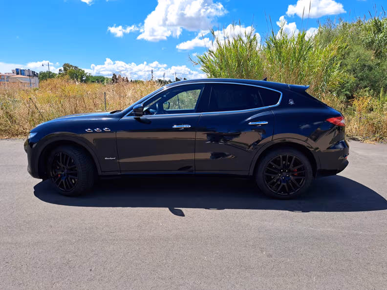 Maserati Levante - 8