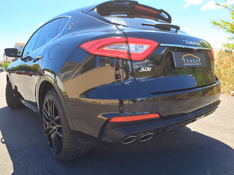 Maserati Levante - 10