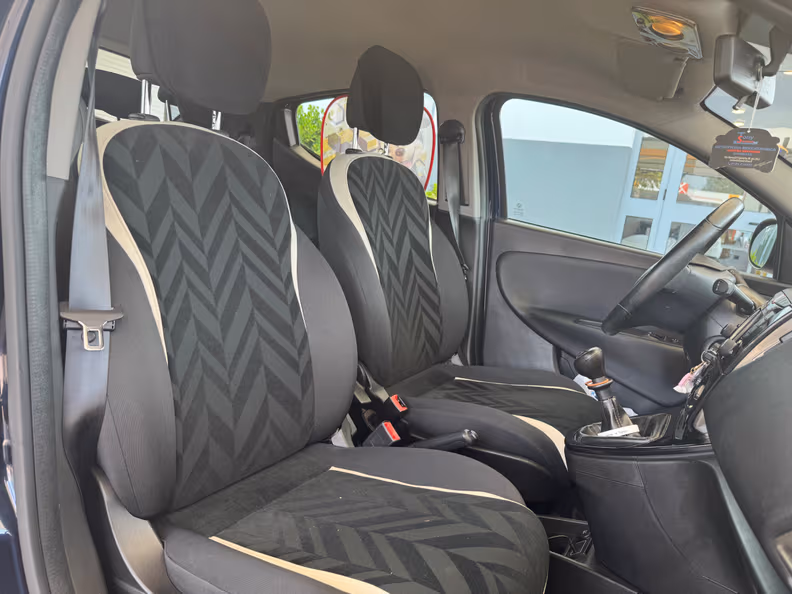 Lancia Ypsilon - 10