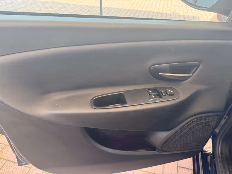 Lancia Ypsilon - 22