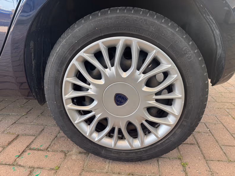 Lancia Ypsilon - 16