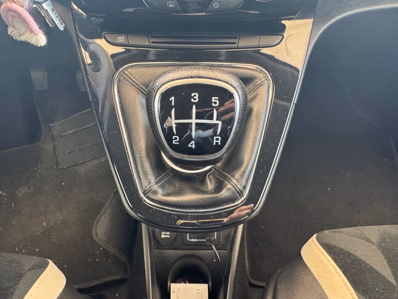Lancia Ypsilon - 14