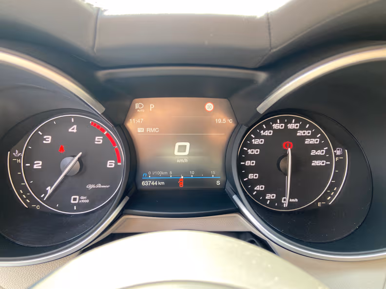 Alfa Romeo Stelvio - 13
