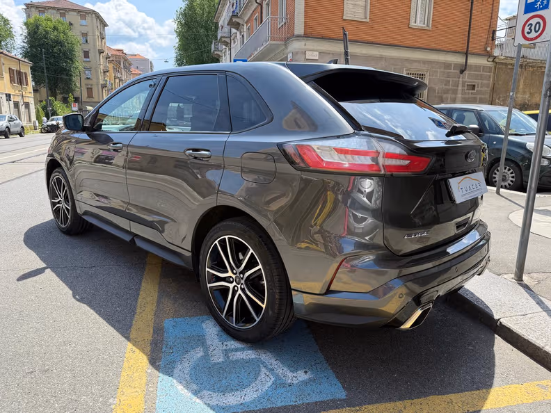 Ford Edge - 4