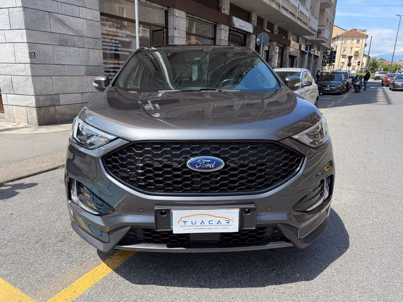 Ford Edge - 1