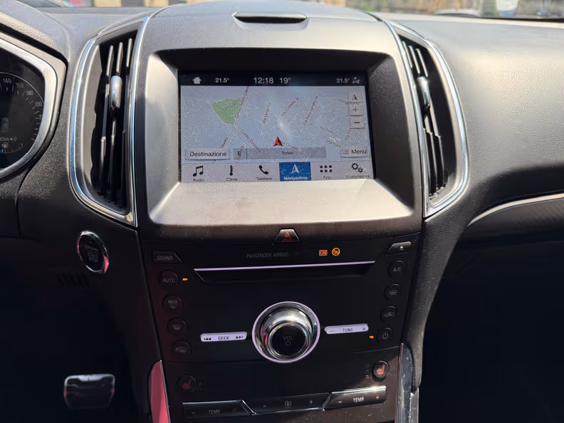 Ford Edge - 18