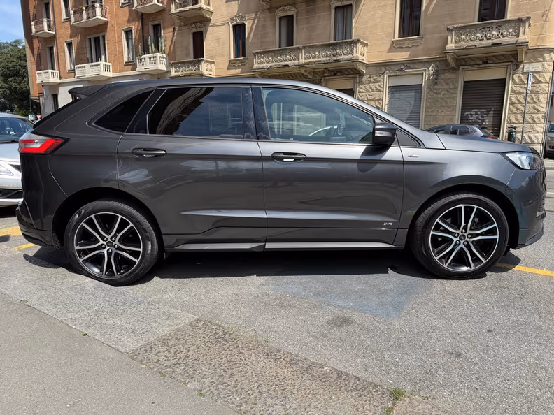 Ford Edge - 6