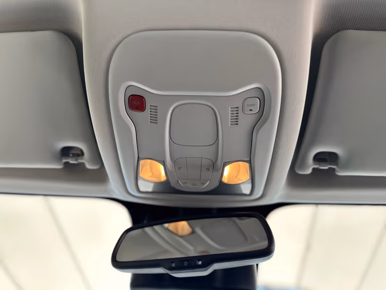 Jeep Renegade - 14