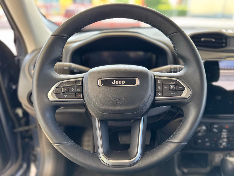 Jeep Renegade - 8