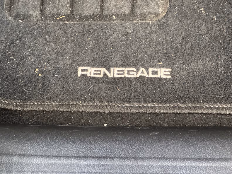 Jeep Renegade - 33