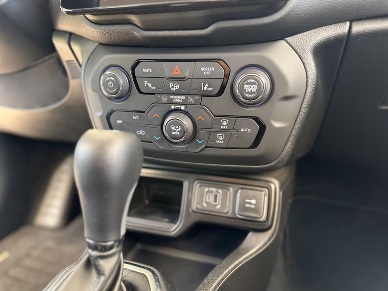 Jeep Renegade - 11