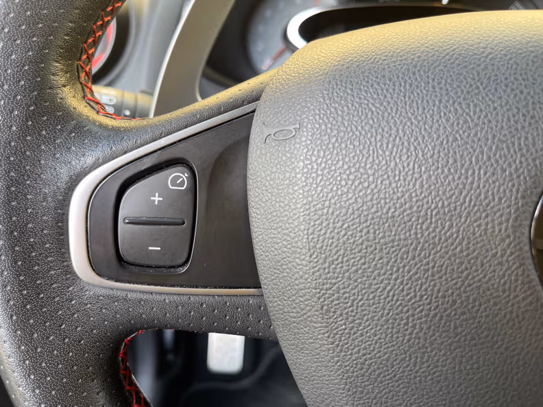 Renault Clio - 18
