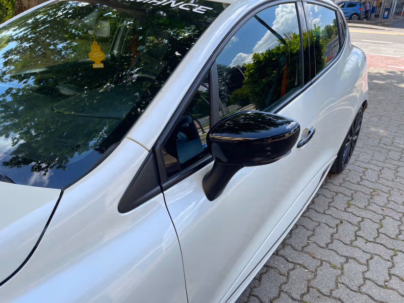 Renault Clio - 48