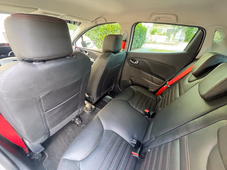 Renault Clio - 28