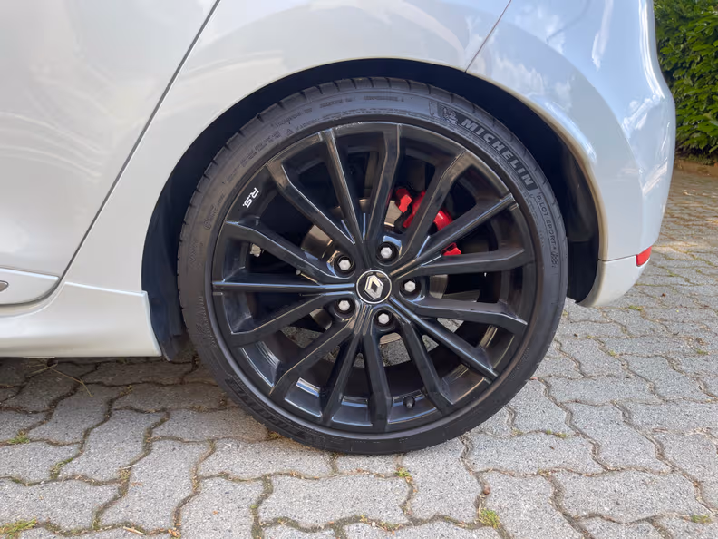 Renault Clio - 9