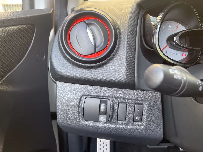 Renault Clio - 38