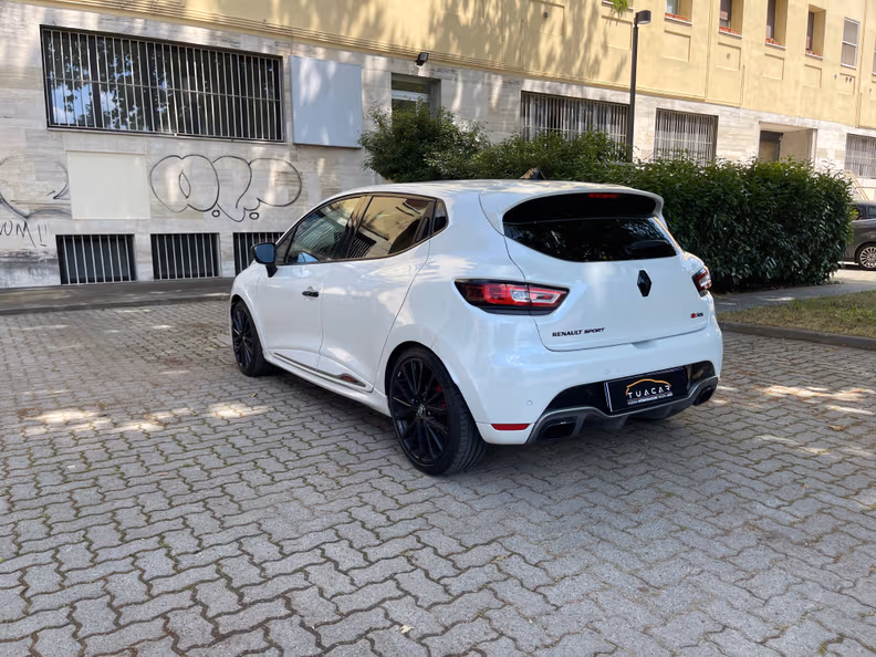 Renault Clio - 7