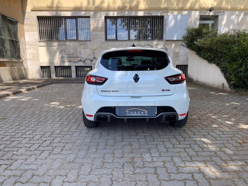 Renault Clio - 6