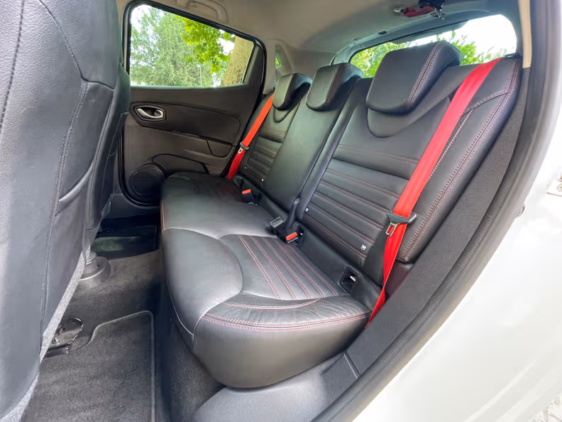 Renault Clio - 27