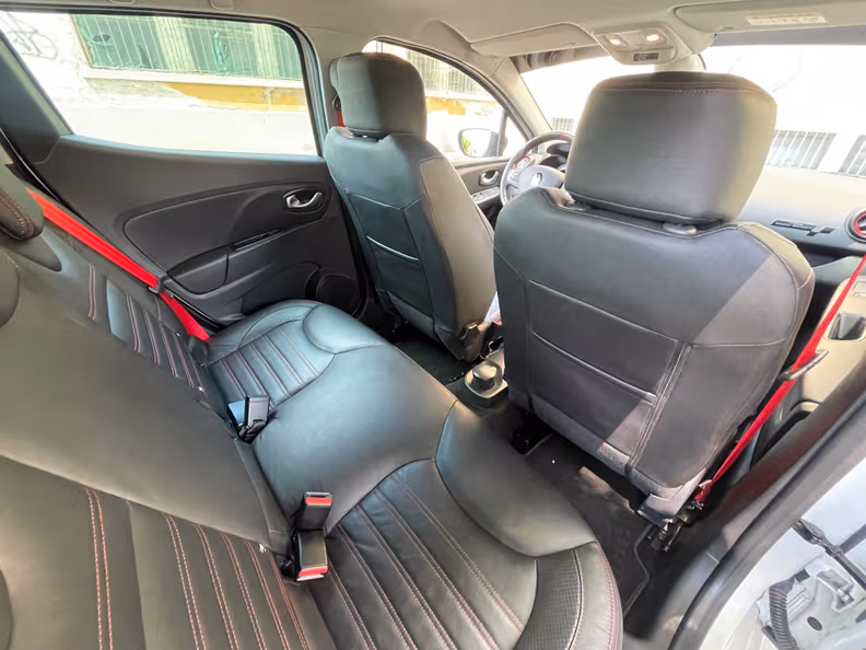 Renault Clio - 29