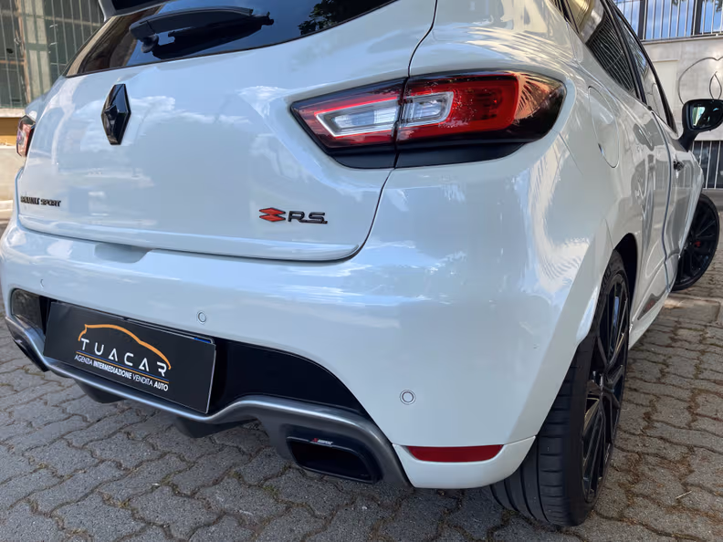 Renault Clio - 50