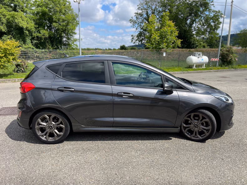 Ford Fiesta - 24