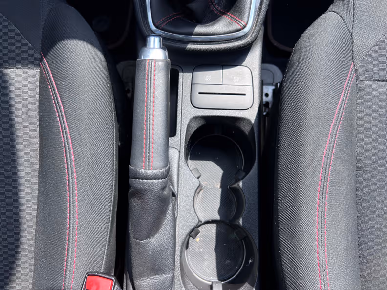 Ford Fiesta - 16