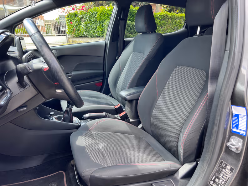 Ford Fiesta - 11