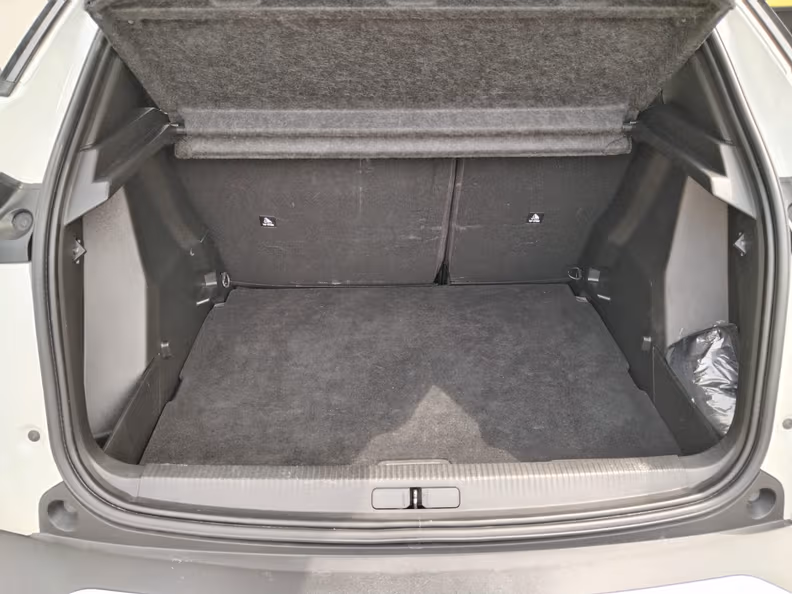 Peugeot 2008 - 12
