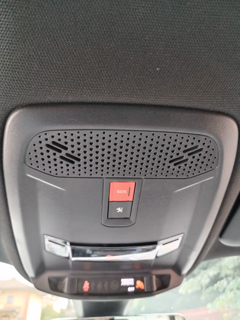 Peugeot 2008 - 52