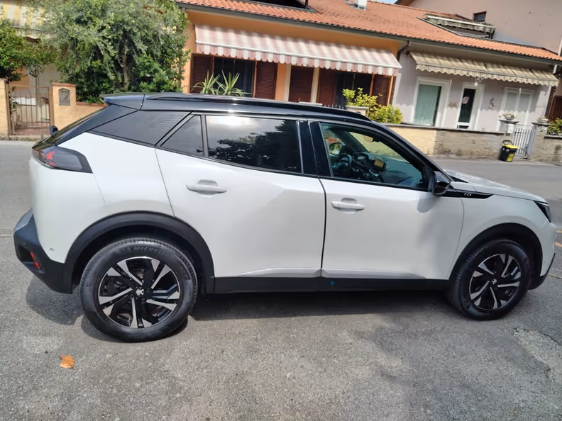 Peugeot 2008 - 30