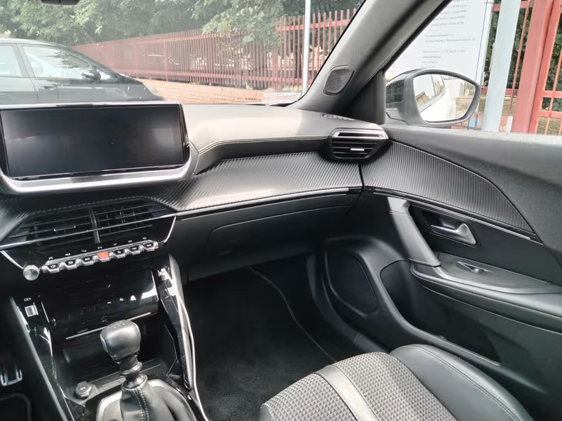 Peugeot 2008 - 64