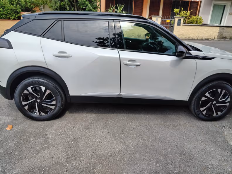 Peugeot 2008 - 22