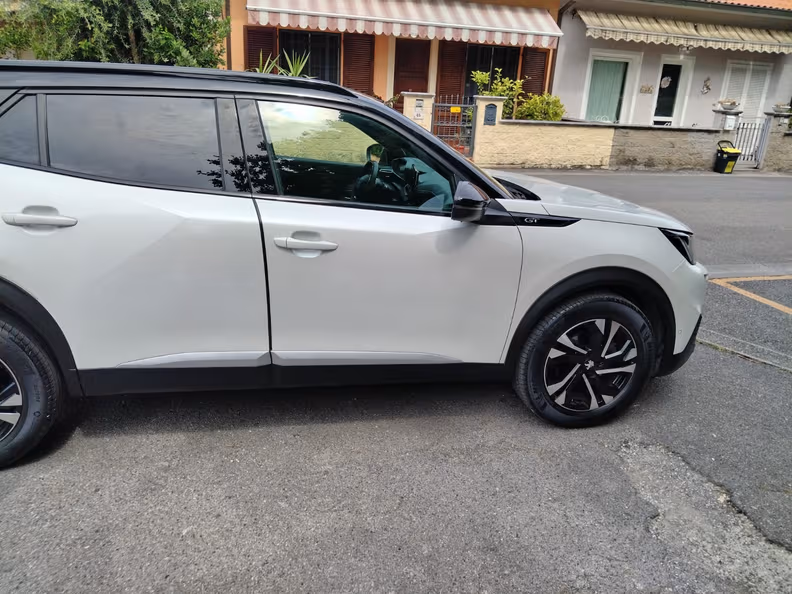Peugeot 2008 - 21