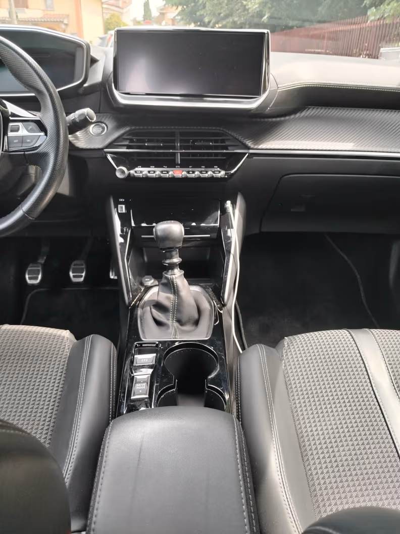 Peugeot 2008 - 65