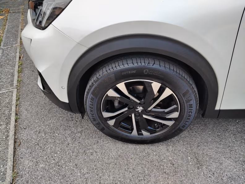 Peugeot 2008 - 25