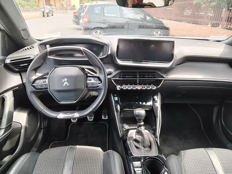 Peugeot 2008 - 62