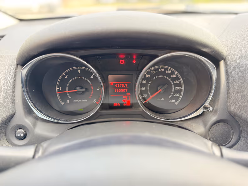 Citroën C4 Aircross - 16