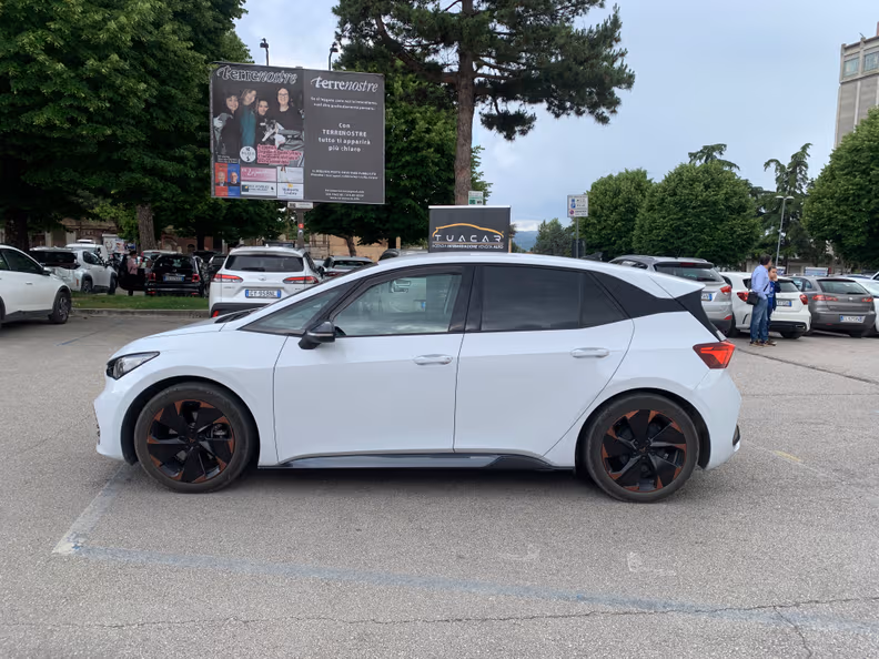 Cupra Born - 4