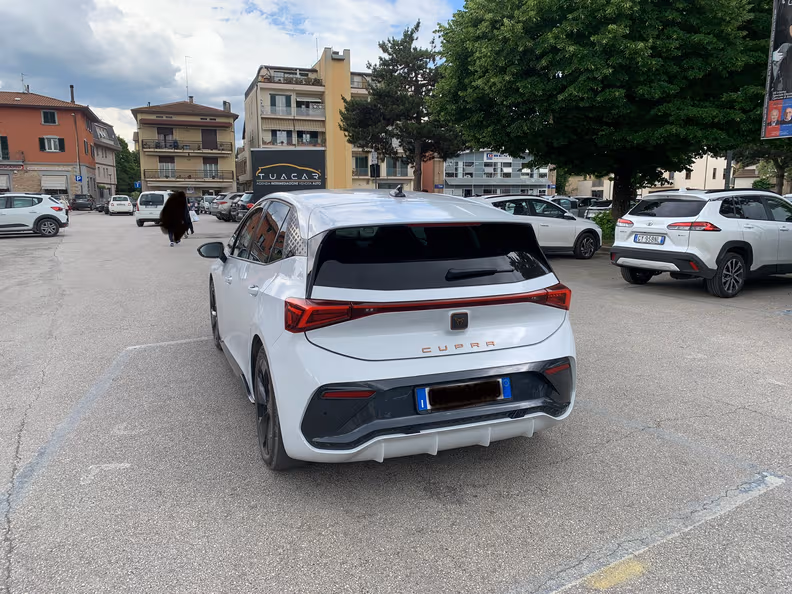 Cupra Born - 6