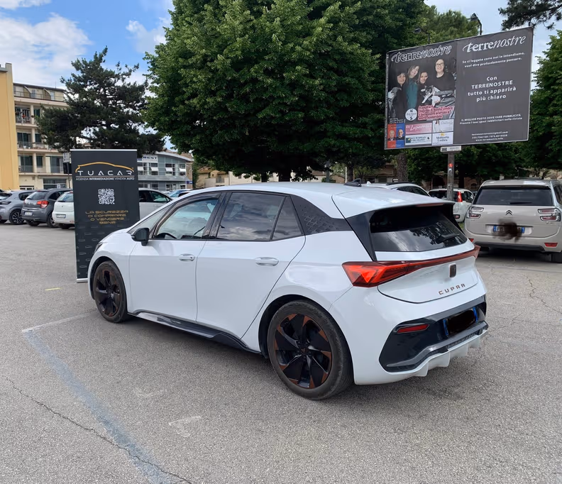 Cupra Born - 5
