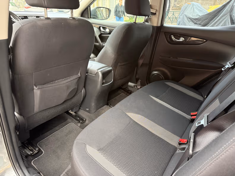 Nissan Qashqai - 25